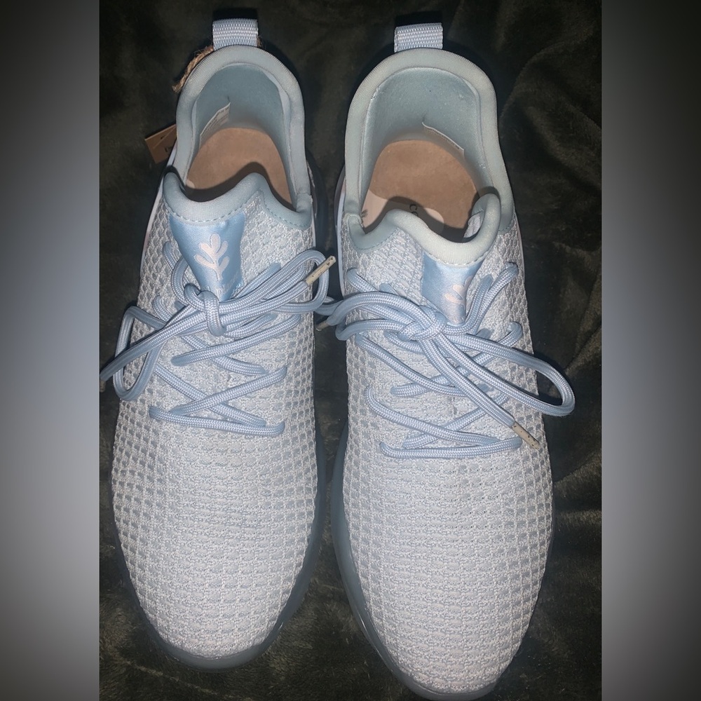 Cool Planet by Steve Madden Women's Cannyon sneakers